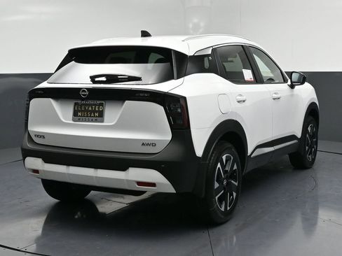 New 2026 Nissan Kicks SV w/ SV Premium Package AWD/4WD image 4