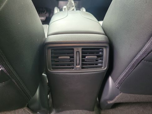 Used 2020 Nissan Rogue SL AWD/4WD image 11