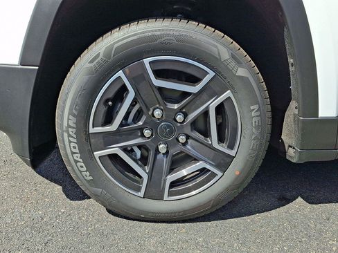 New 2026 Jeep Cherokee Limited AWD/4WD image 6