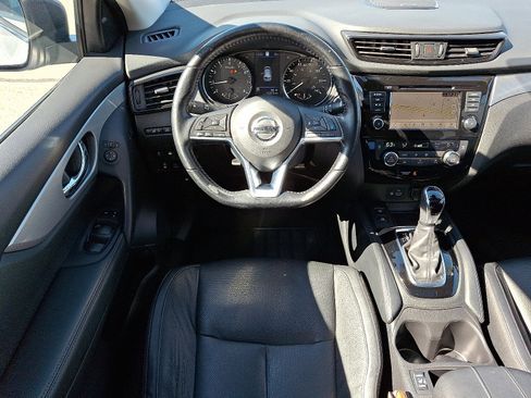 Used 2020 Nissan Rogue Sport SL w/ Premium Package image 11