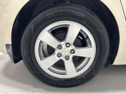 Used 2015 Chevrolet Cruze LT FWD image 60