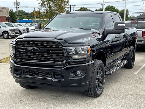 Used 2024 RAM 2500 Big Horn w/ Night Edition AWD/4WD image 2