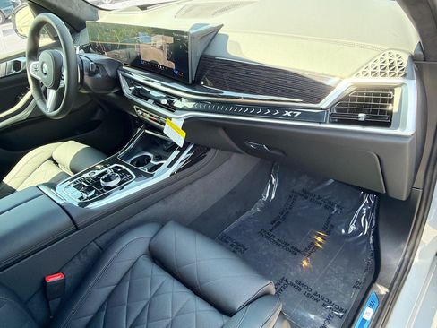 New 2027 BMW X7 xDrive40i w/ Executive Package AWD/4WD image 15