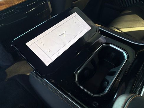 Used 2022 Jeep Grand Wagoneer Series III image 27