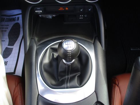 Used 2022 MAZDA MX-5 Miata RF Grand Touring w/ Weather Package image 15