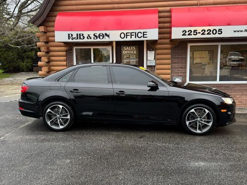 Used 2019 Audi A4 2.0T Premium FWD image 2