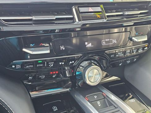 Used 2023 Acura MDX SH-AWD w/ Advance Package image 33