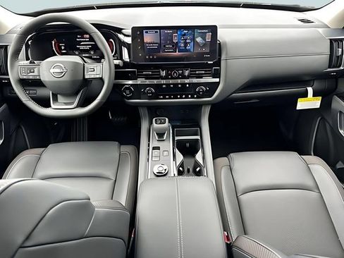 New 2026 Nissan Pathfinder SL AWD/4WD image 17