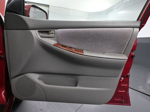 Used 2005 Toyota Corolla LE FWD image 37