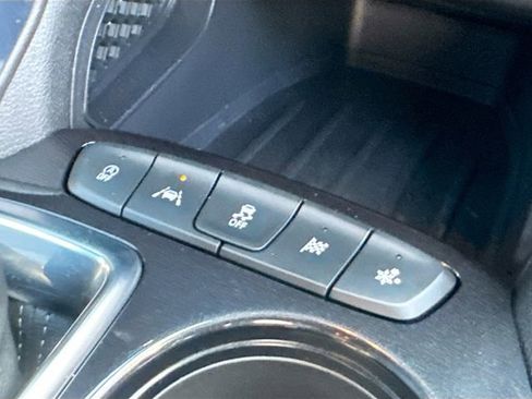Used 2023 Chevrolet TrailBlazer ACTIV w/ Convenience Package FWD image 37