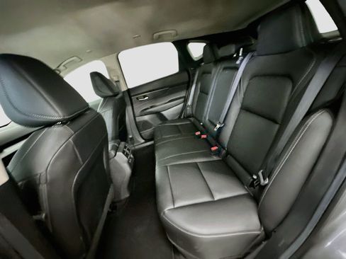 Used 2025 Nissan Murano SV AWD/4WD image 28