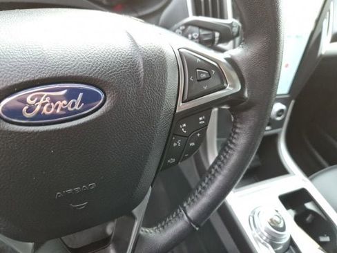 Used 2024 Ford Edge SEL image 21