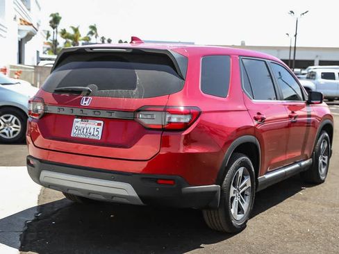 Used 2023 Honda Pilot EX-L image 4