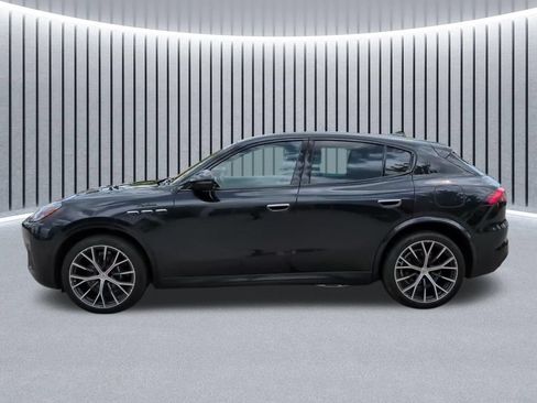 Used 2023 Maserati Grecale Modena AWD/4WD image 13