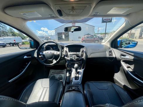 Used 2014 Ford Focus Titanium FWD image 13