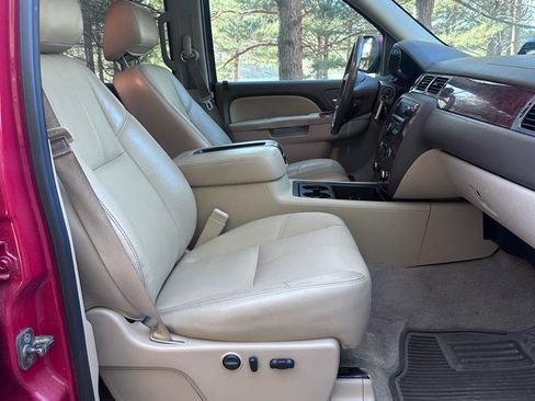 Used 2013 Chevrolet Silverado 1500 LTZ w/ Suspension Package, Off-Road AWD/4WD image 16