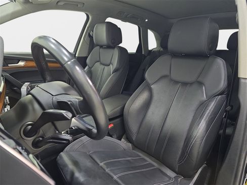 Used 2021 Audi Q5 2.0T Premium Plus w/ Premium Plus Package image 18