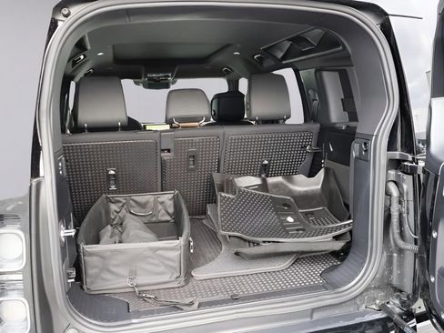 Certified 2024 Land Rover Defender 110 X image 16