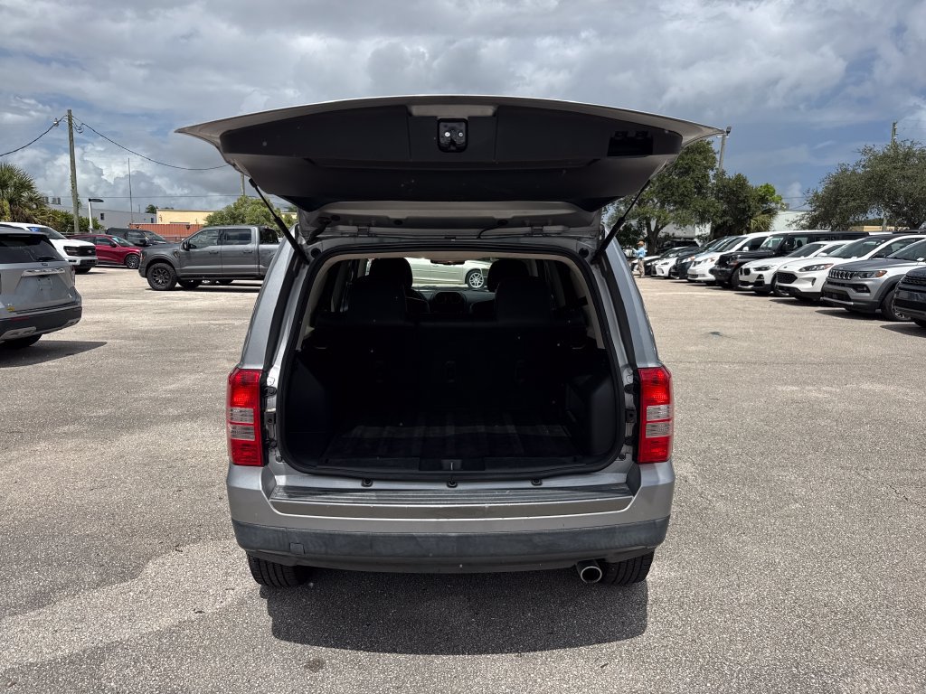 Used 2016 Jeep Patriot Sport FWD image 24