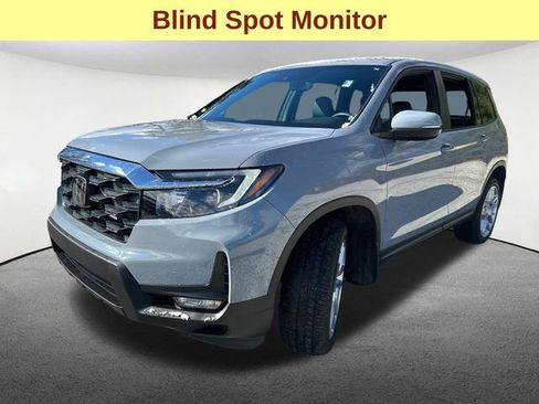 Used 2025 Honda Passport EX-L image 5