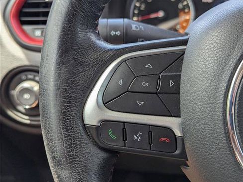 Used 2017 Jeep Renegade Trailhawk w/ Cold Weather Group II AWD/4WD image 11