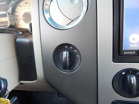 Used 2014 Ford Expedition EL XLT w/ Leather Seating Package image 31