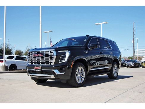 Used 2025 GMC Yukon Denali image 2
