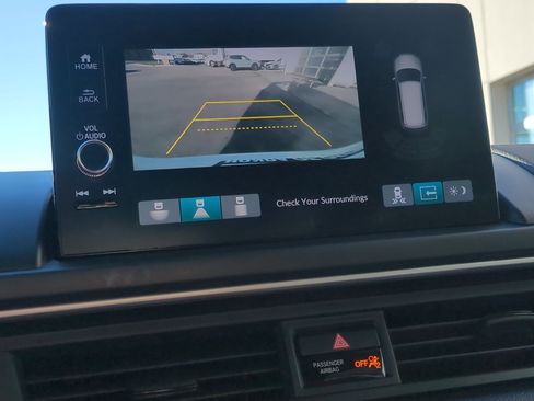 Used 2023 Honda Pilot Touring image 26