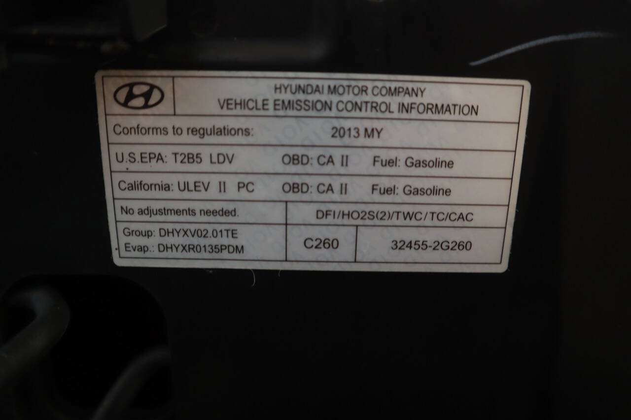 Used 2013 Hyundai Santa Fe Sport 2.0T FWD image 37