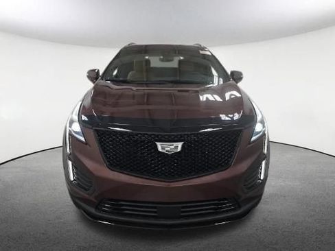Used 2022 Cadillac XT5 Premium Luxury w/ LPO, ONYX Package AWD/4WD image 2