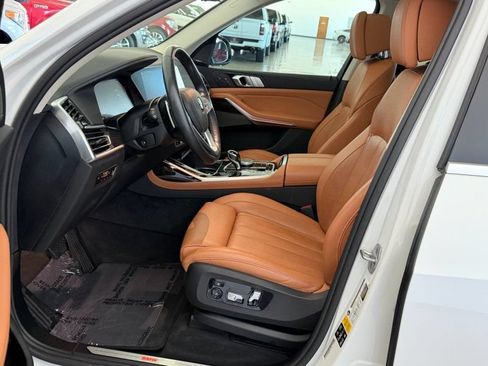 Used 2021 BMW X7 xDrive40i w/ Premium Package AWD/4WD image 19