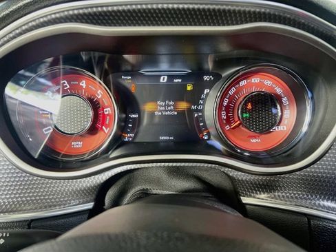 Used 2016 Dodge Challenger SRT Hellcat RWD image 15