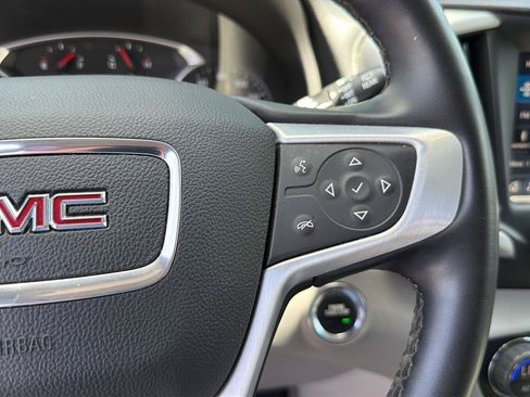 Certified 2024 GMC Terrain SLT FWD image 21