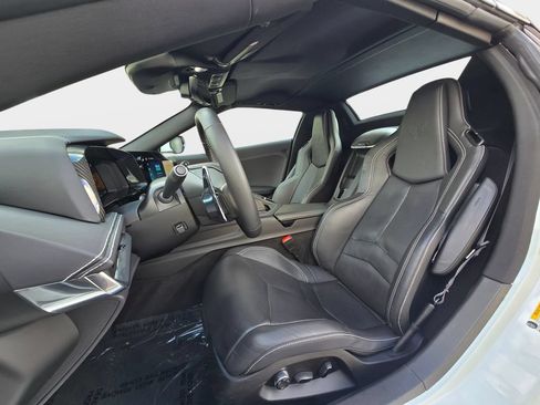Used 2025 Chevrolet Corvette Stingray Preferred Conv w/ Z51 Performance Package RWD image 16