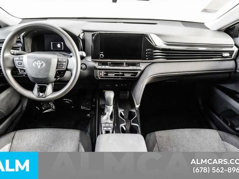 Used 2025 Toyota Camry LE image 23