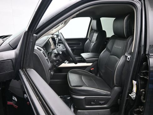 Used 2024 RAM 2500 Laramie image 25