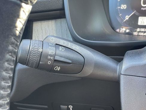 Used 2019 Volvo XC40 T5 Inscription AWD/4WD image 25