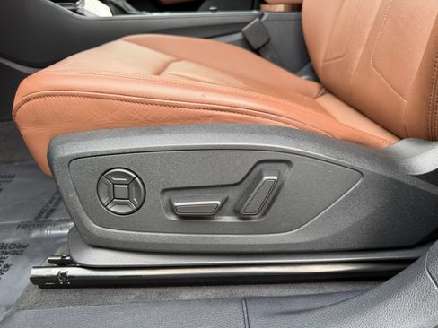 Used 2023 Audi Q3 2.0T Premium w/ Convenience Package AWD/4WD image 10