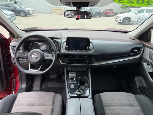Used 2023 Nissan Rogue SV AWD/4WD image 13