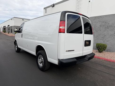 Used 2020 Chevrolet Express 2500 w/ Driver Convenience Package image 7