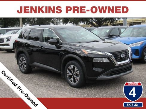 Used 2023 Nissan Rogue SV image 1