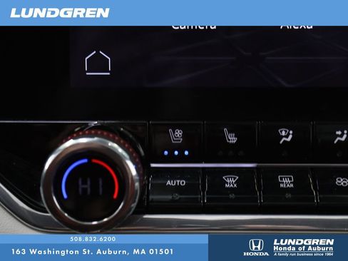 Used 2024 GMC Canyon AT4X image 25