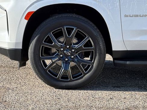 Certified 2024 Chevrolet Suburban Premier image 35