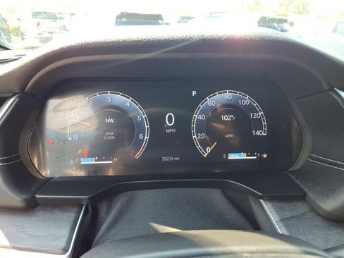 Used 2024 Jeep Grand Cherokee L Limited AWD/4WD image 12