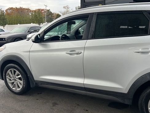 Used 2016 Hyundai Tucson SE w/ Option Group 02 image 5