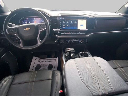Used 2024 Chevrolet Silverado 1500 High Country AWD/4WD image 16