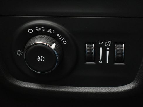 Used 2021 Jeep Grand Cherokee L Overland w/ Luxury Tech Group IV image 21