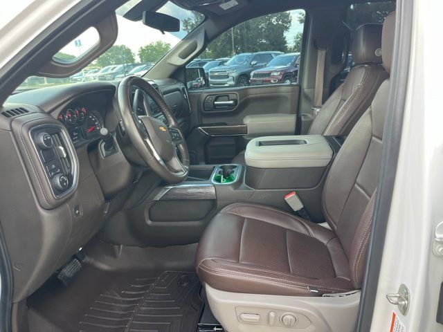 Used 2020 Chevrolet Silverado 1500 LT w/ Texas Edition RWD image 13