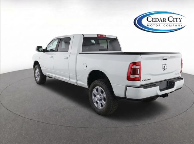 Used 2022 RAM 3500 Laramie AWD/4WD image 2