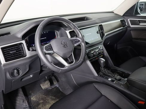 Used 2023 Volkswagen Atlas SE AWD/4WD image 28